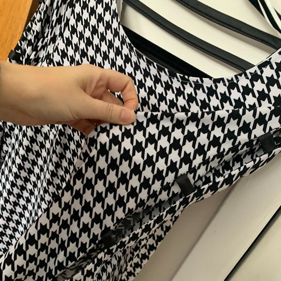 Houndstooth open sleeve dress - Picture 5 of 8